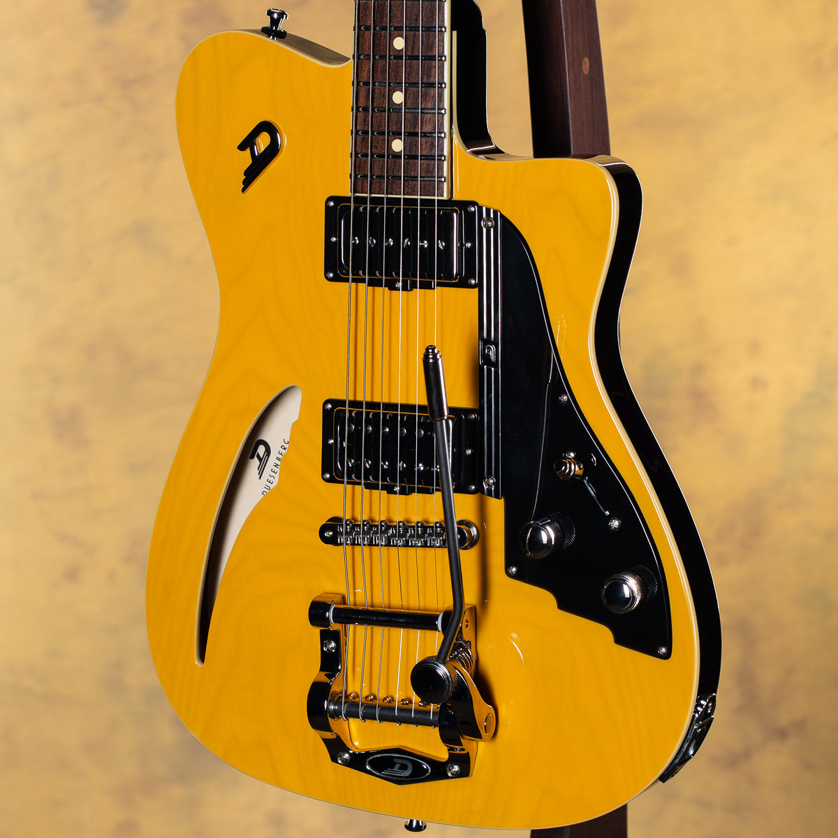 2023 Duesenberg Caribou Butterscotch Blonde