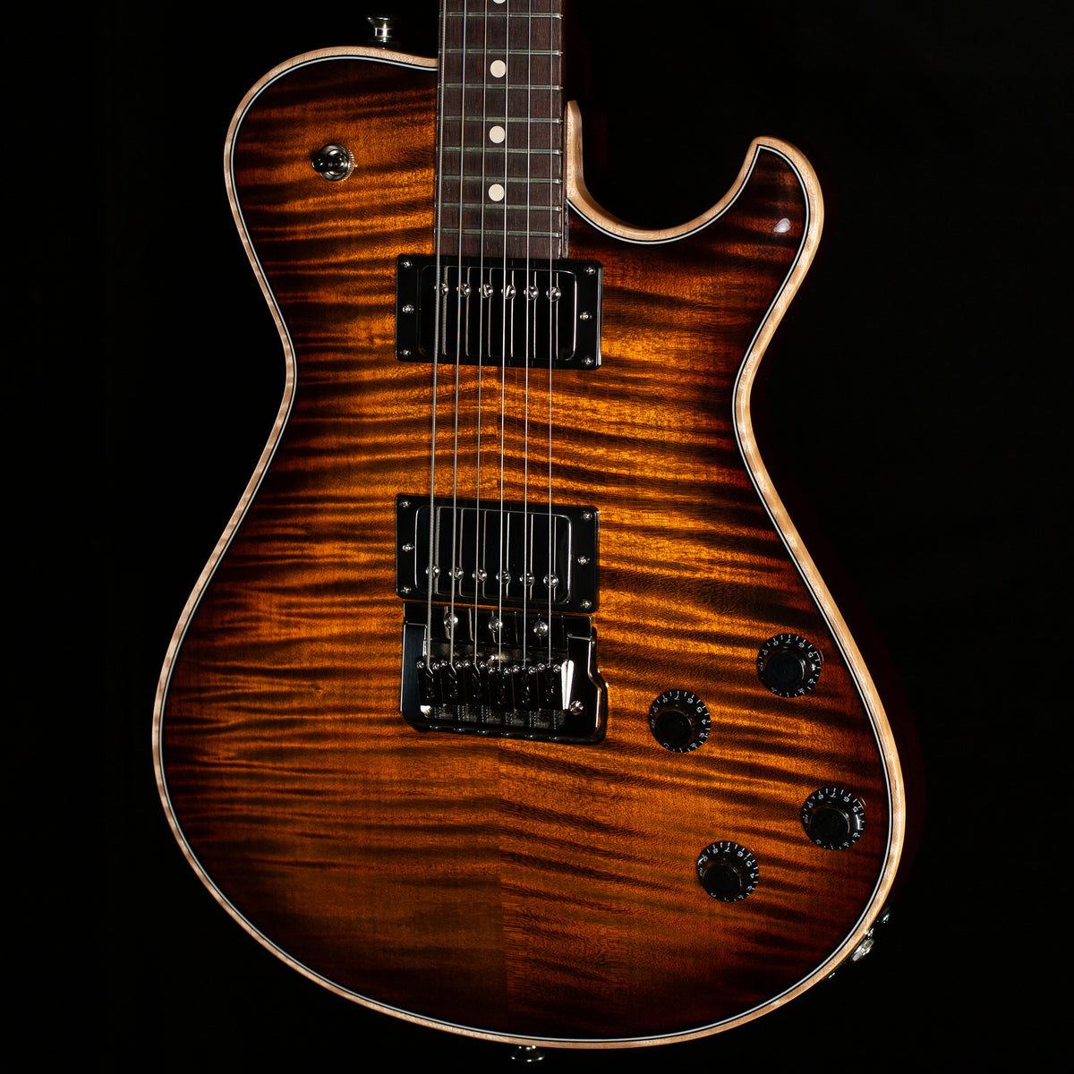 Knaggs Influence Kenai Trem Charcoal Tiger w/T2 Maple Top (377)