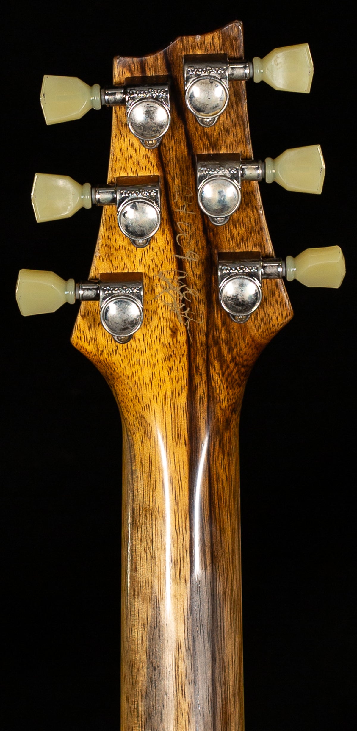 B3 Gene Baker Phoenix V Distressed Korina (009)