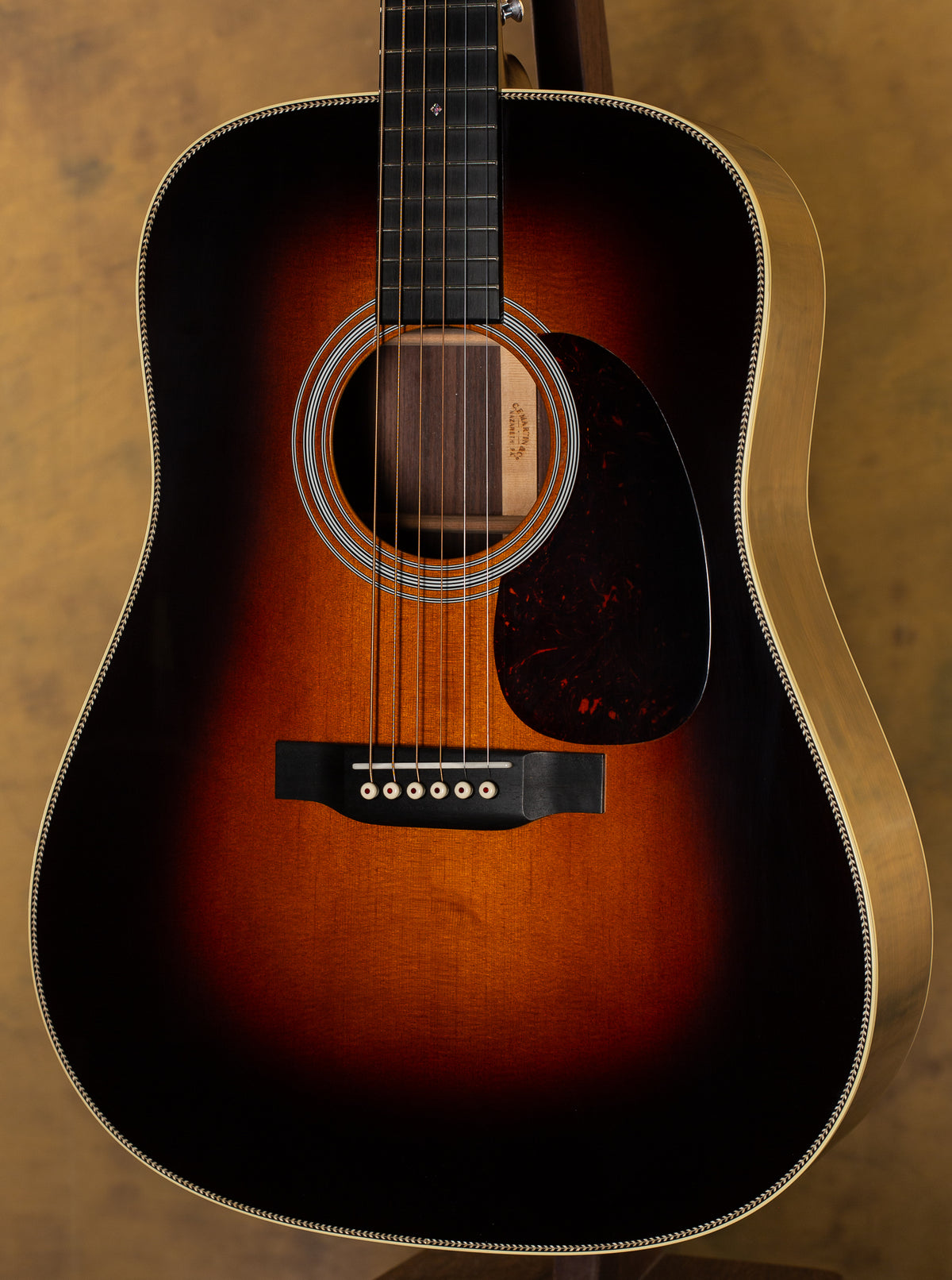 2020 Martin HD-28 Sunburst