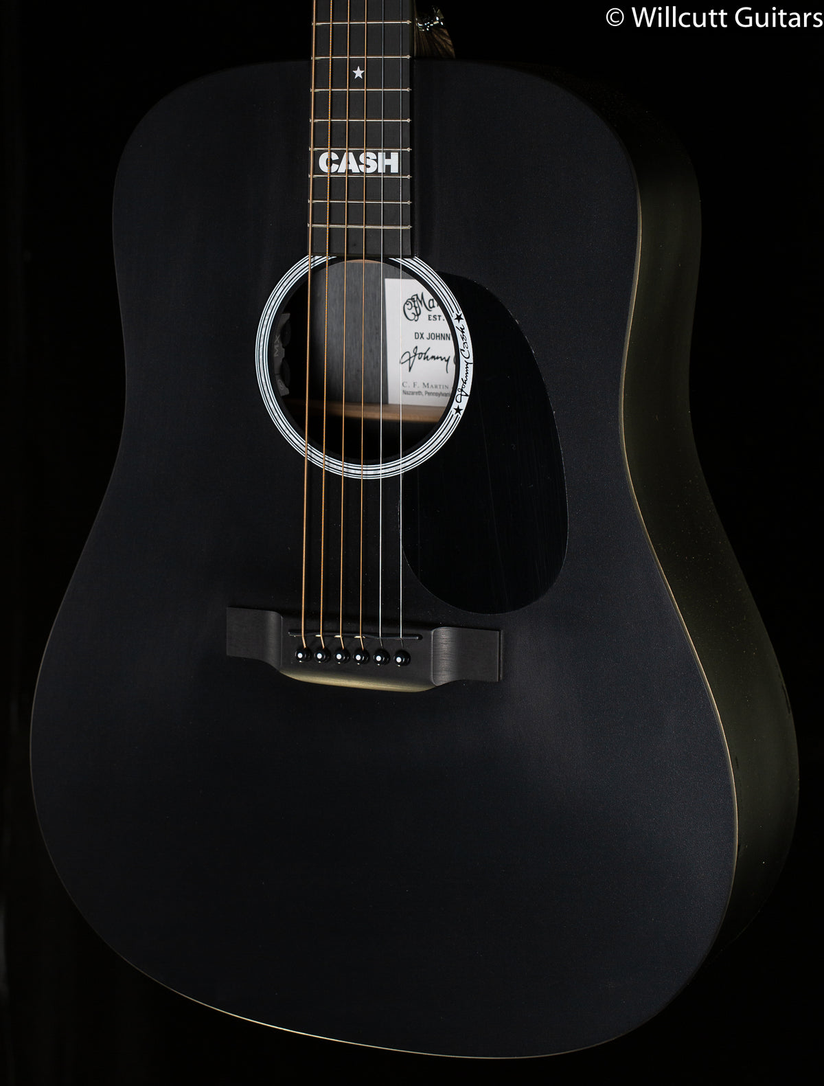 Martin DX Johnny Cash (280) W/ Case