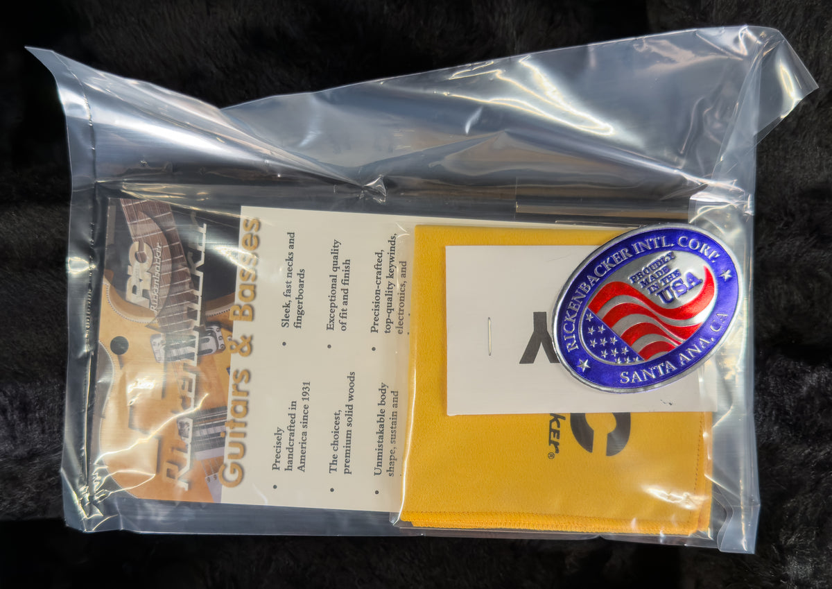 Rickenbacker 330 FireGlo (681)