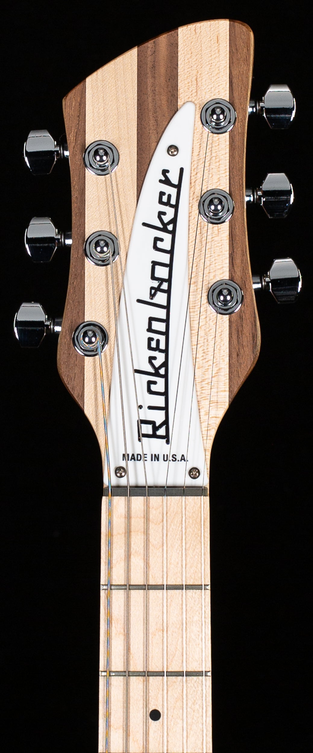 Rickenbacker 330W Walnut (764)