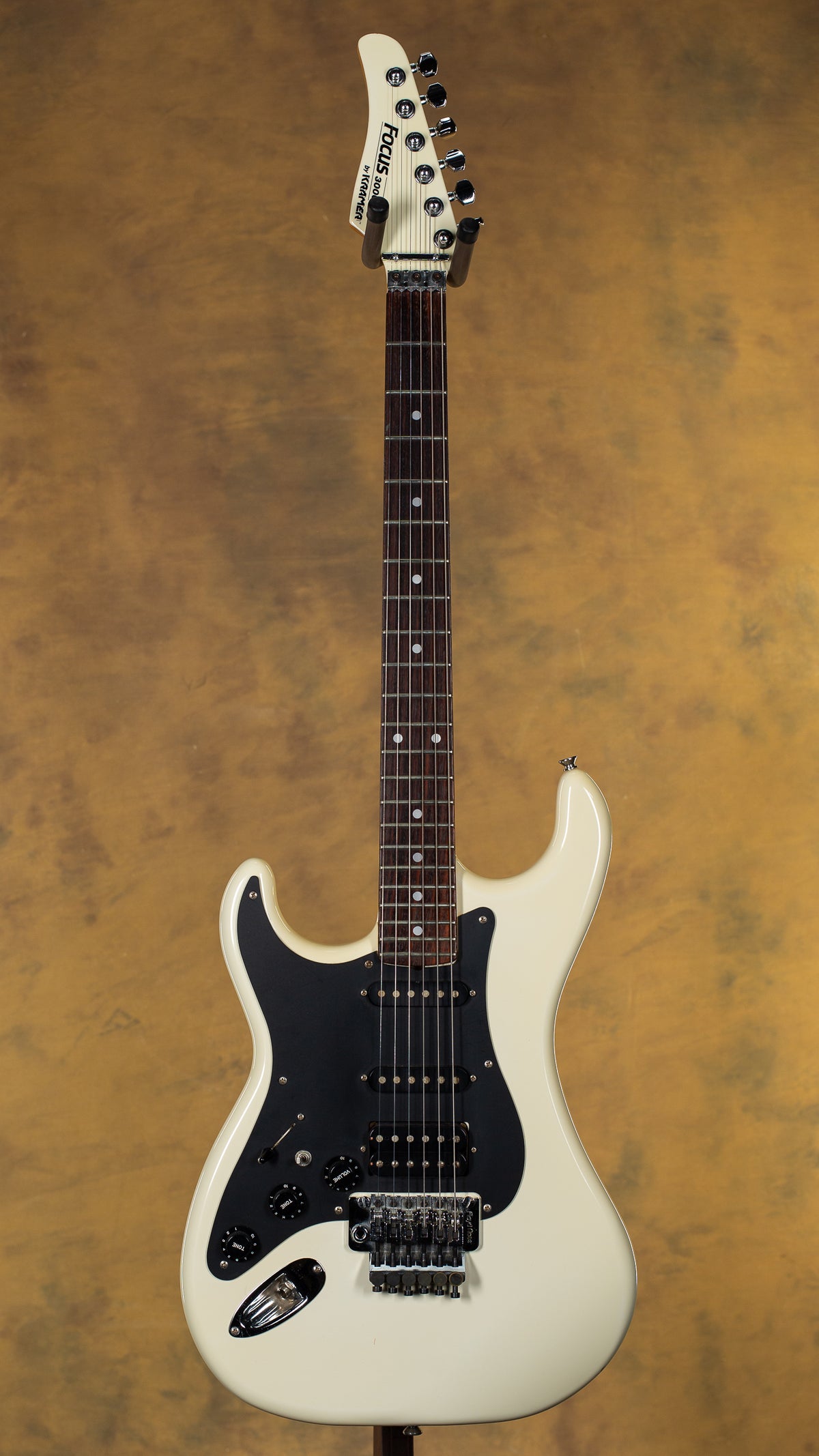 Focus 3000 by Kramer White Left Handed