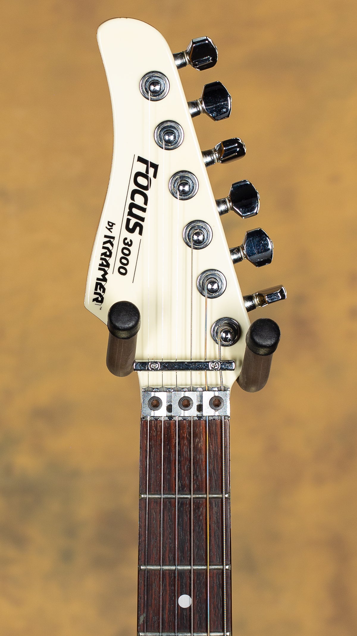 Focus 3000 by Kramer White Left Handed