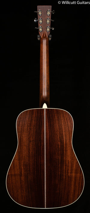 Martin HD-28 2024 Spec (643)