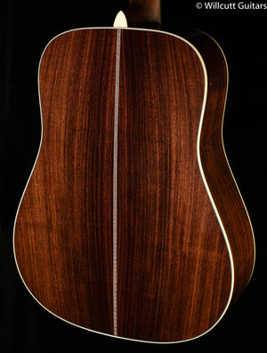 Martin HD-28 2024 Spec (643)