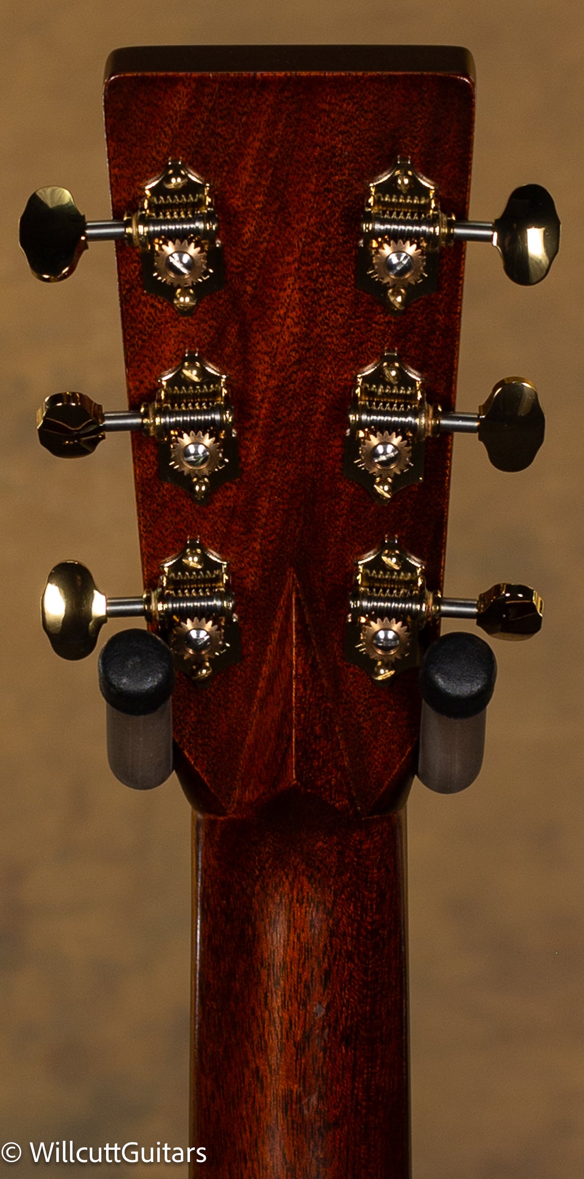 Martin D-28 Modern Deluxe