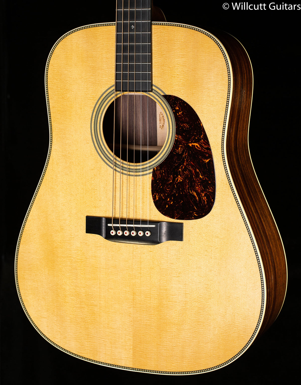 Martin HD-28 2024 Spec (700)
