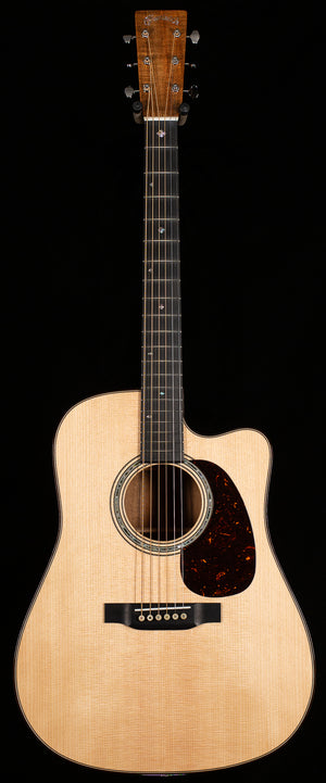 Martin Custom Shop Willcutt Exclusive Dreadnought Cutaway Adirondack/Flamed Koa(730)