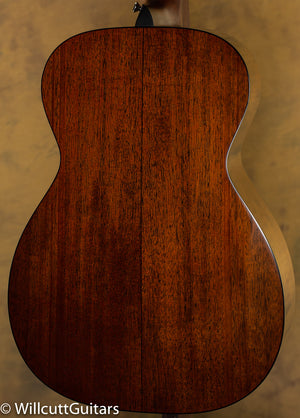 Martin 0-18 Standard Acoustic Guitar