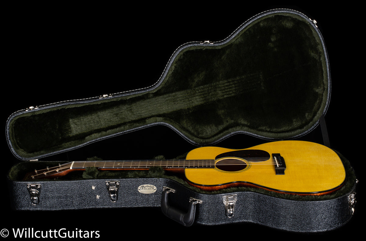 Martin 000-18 (377)