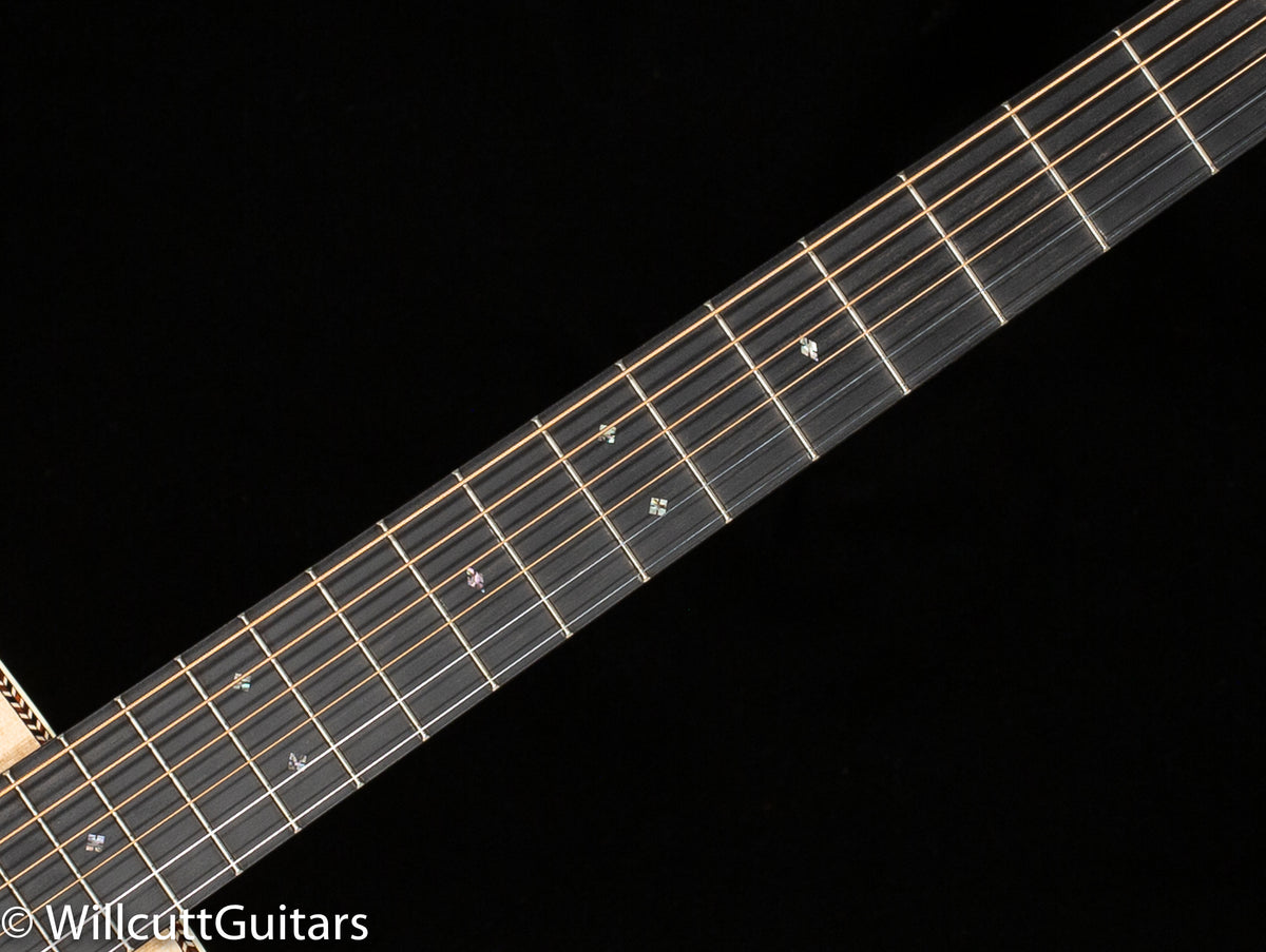 Martin Custom Shop Super D Flamed Koa (116)