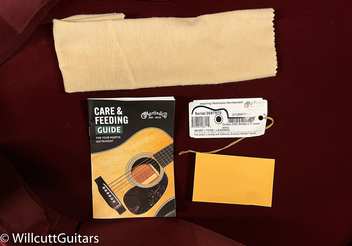 Martin D-42 Modern Deluxe (970)