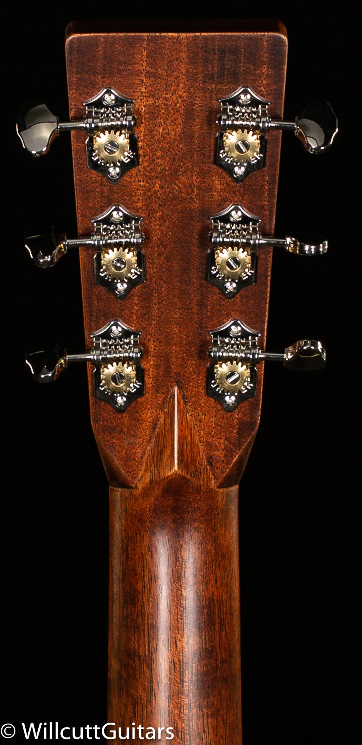 Martin D28 Satin w/cs (420)