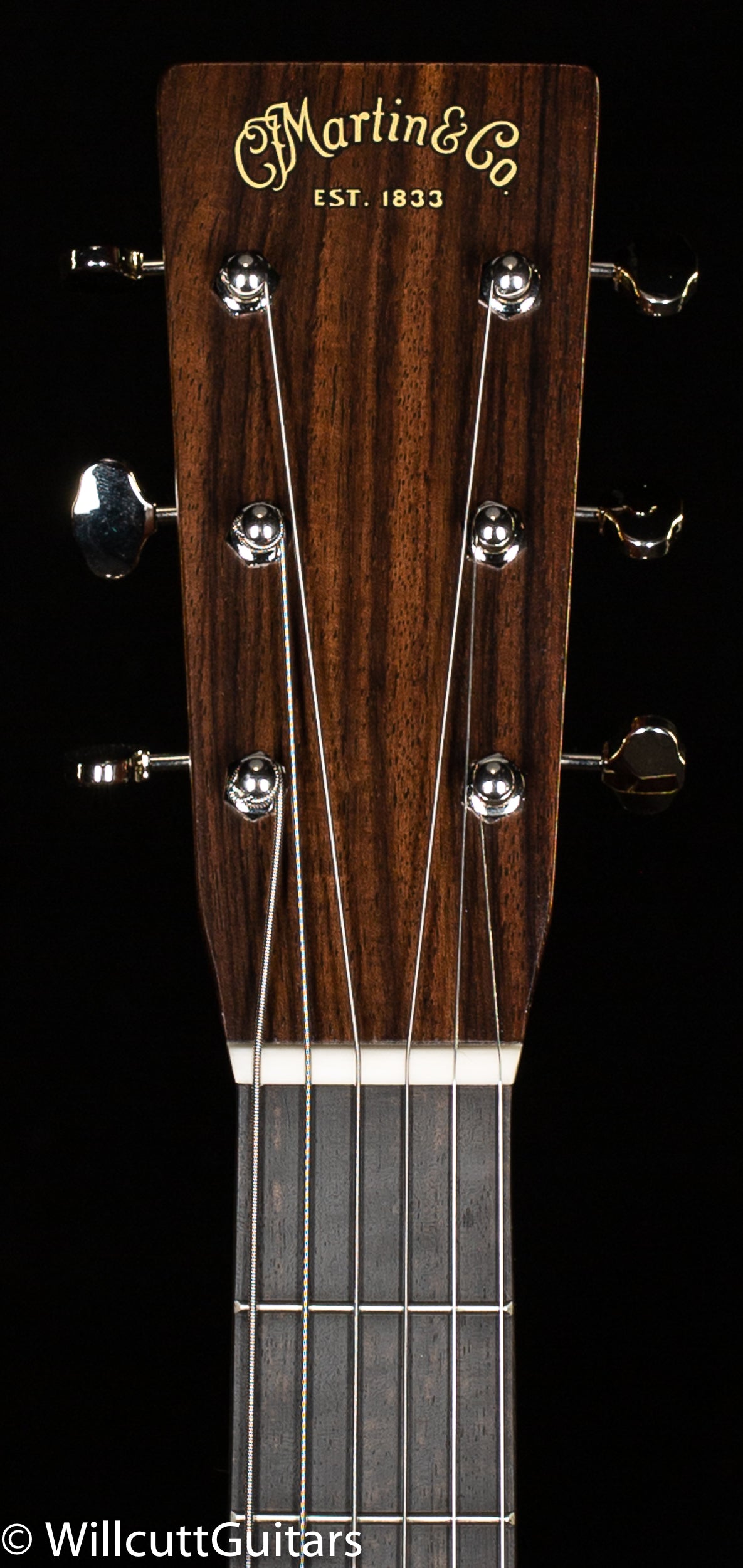 Martin D-28 NAMM Show Special Microburst 2024 Spec (960)