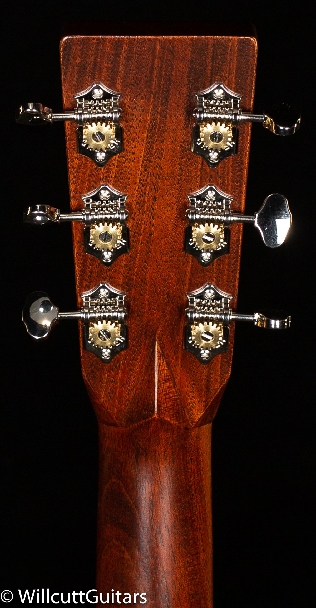 Martin D-28 NAMM Show Special Microburst 2024 Spec (960)