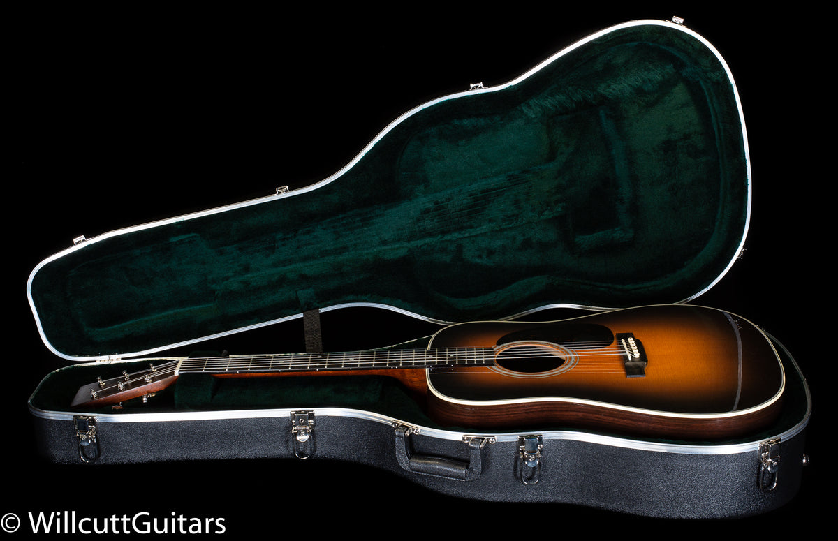 Martin D-28 NAMM Show Special Microburst 2024 Spec (960)