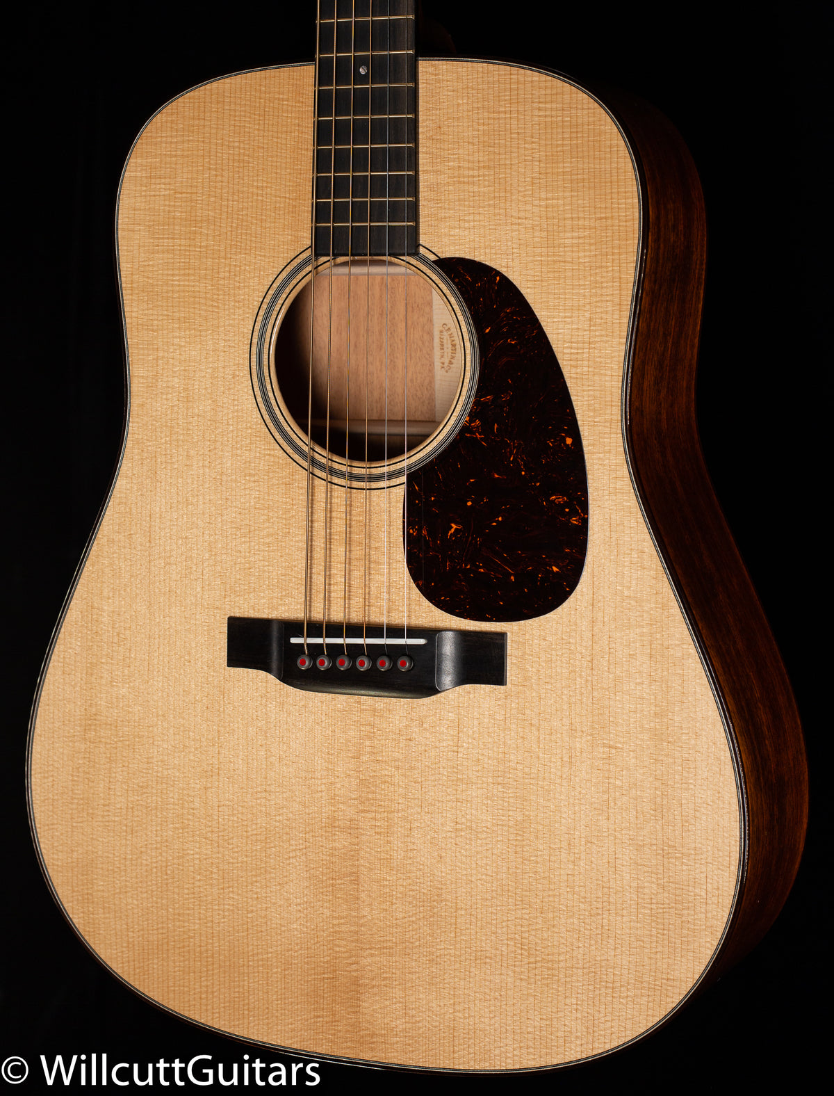 Martin D-18 Modern Deluxe (386)