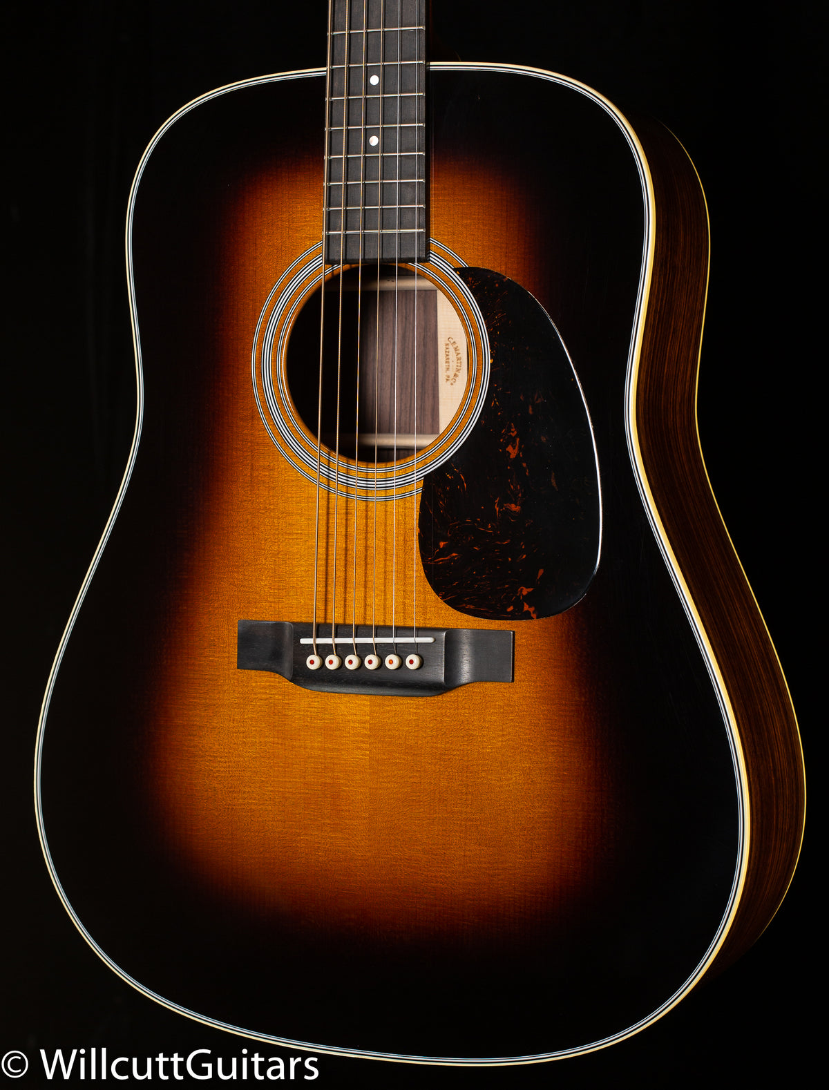 Martin D-28 Sunburst 2024 Spec (183)