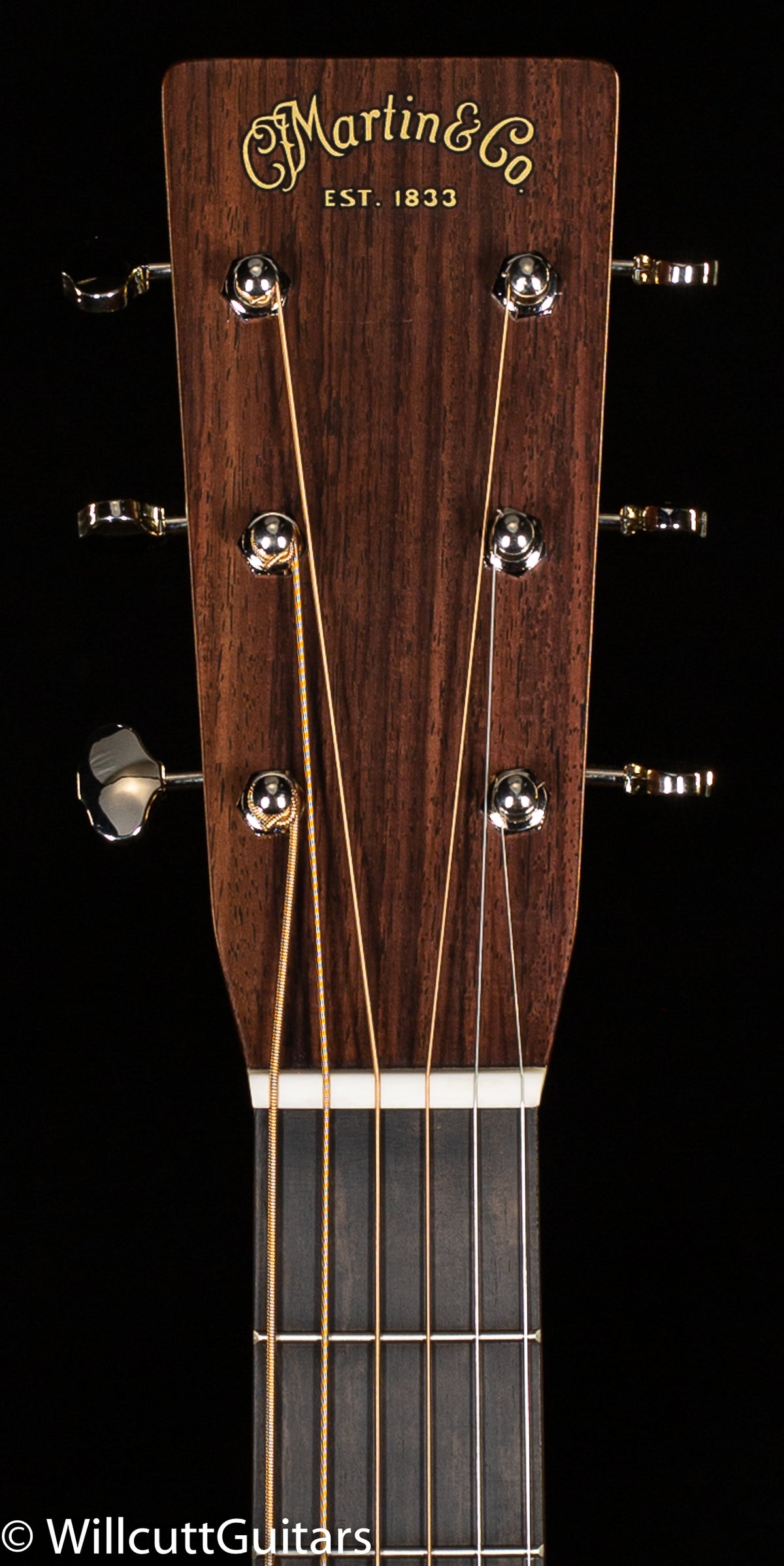 Martin D-28 Sunburst 2024 Spec (183)