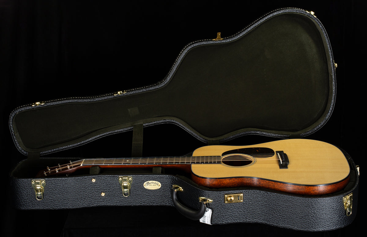 Martin D-18 Authentic 1937 VTS (210)