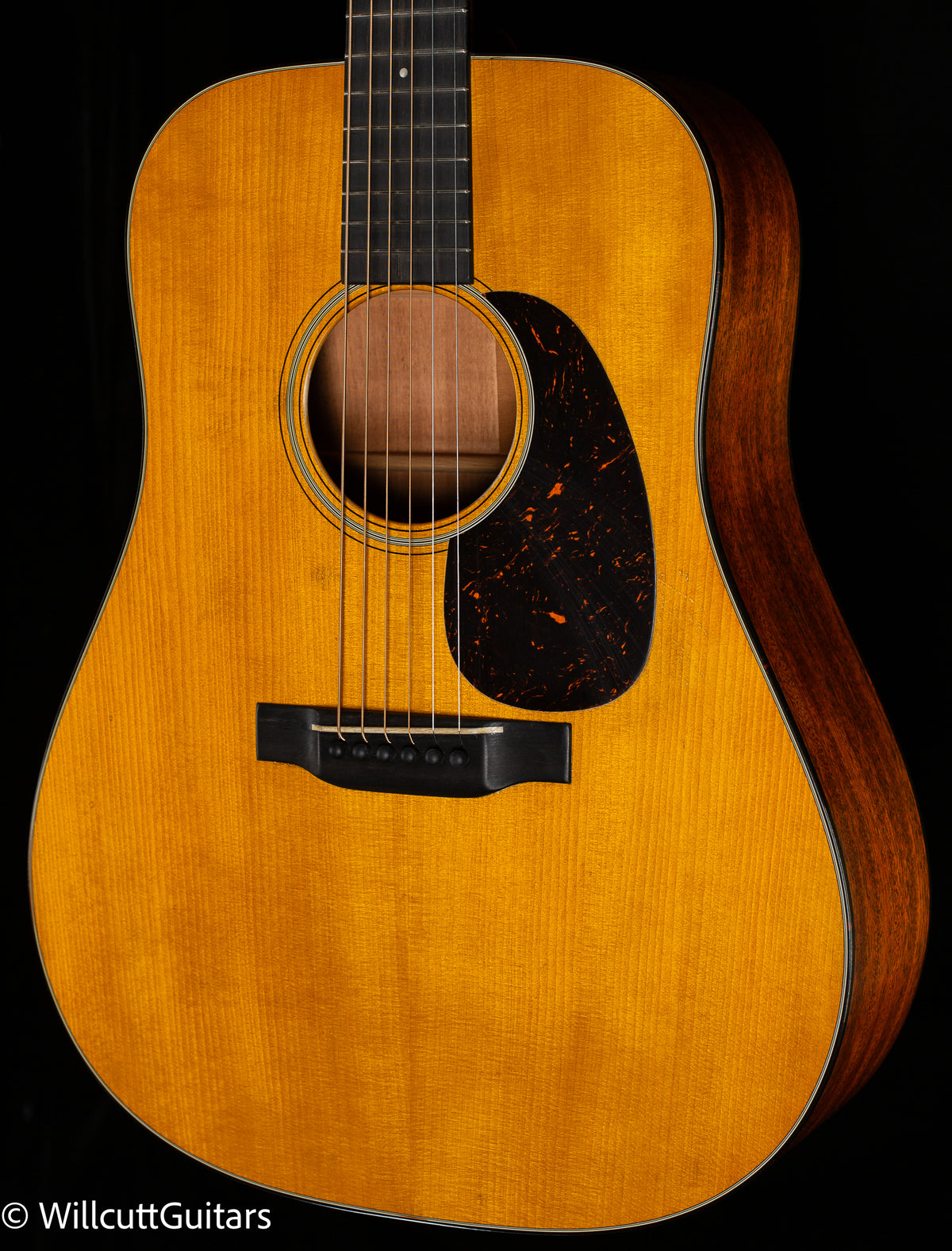 Martin D-18 Authentic 1937 VTS Aged  (220)
