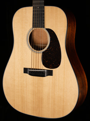 Martin D-18 Authentic 1937 VTS (358)