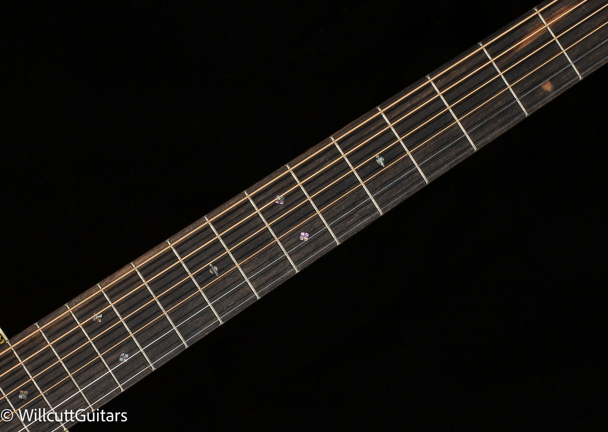 Martin HD-28 (158)