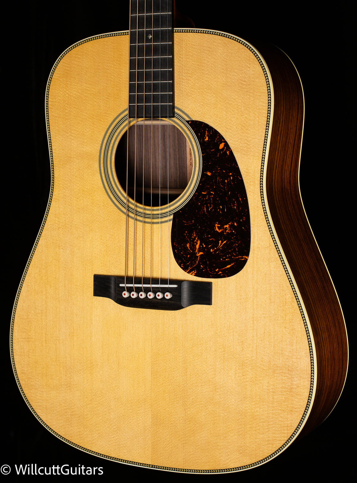 Martin HD-28 (408)