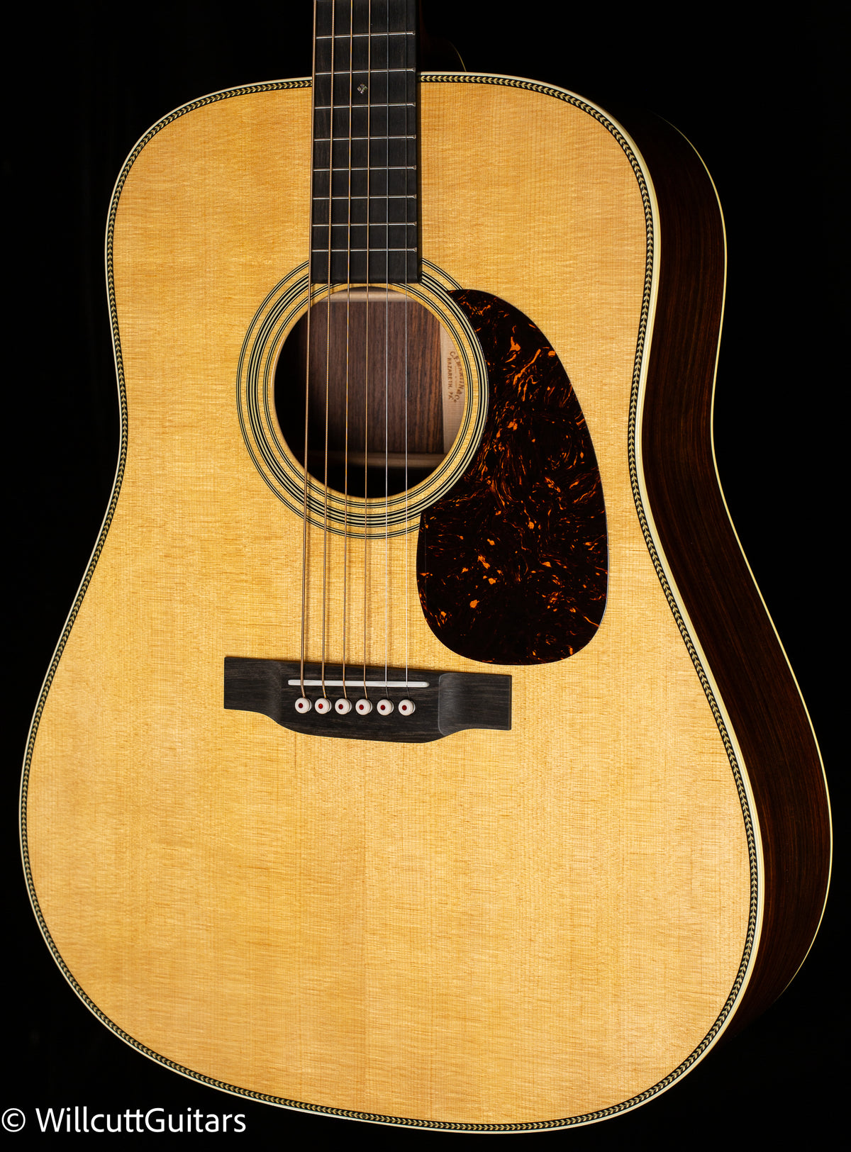 Martin HD-28 2024 Spec (584)