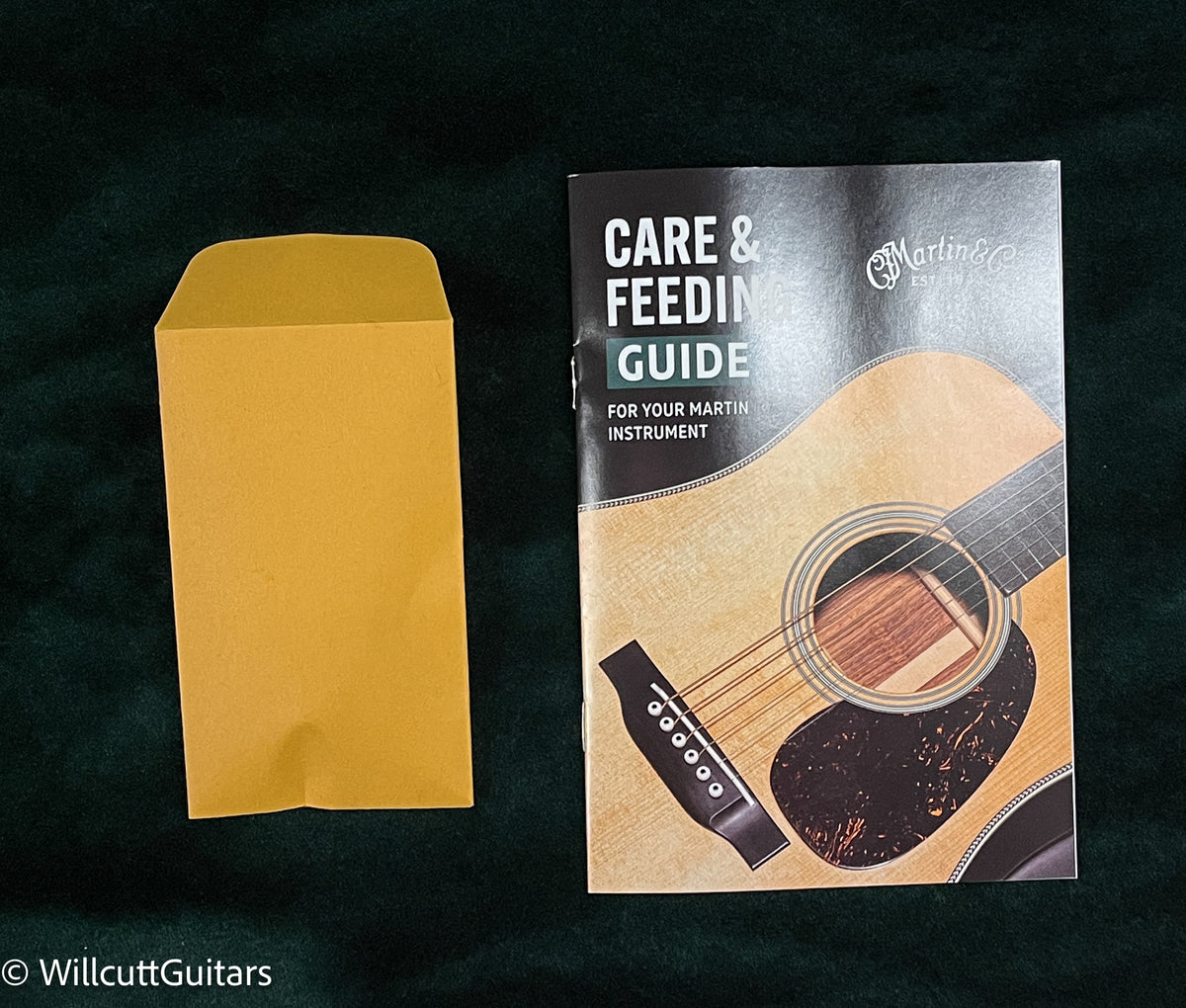 Martin D-28 Ambertone (459)