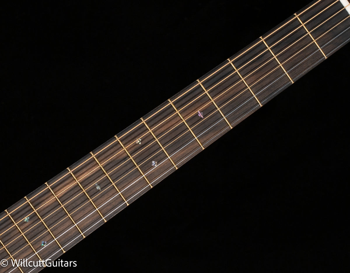 Martin OM-28 Modern Deluxe (475)