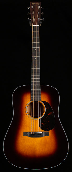 Martin D-18 Sunburst (631)