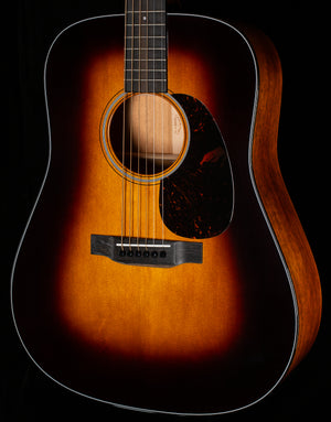 Martin D-18 Sunburst (631)