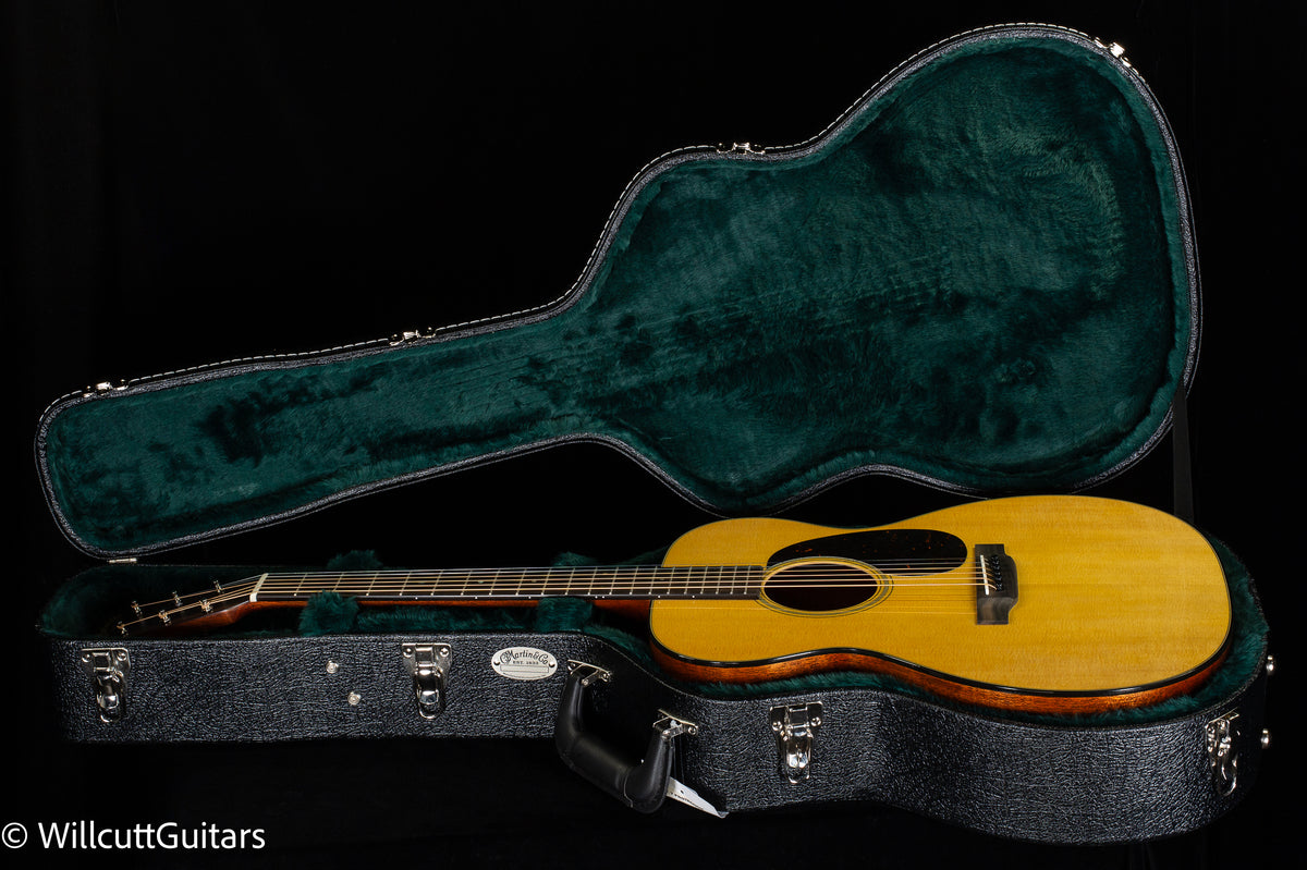 Martin 000-18 (726)
