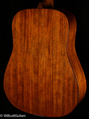 Martin D-18 Modern Deluxe (980)