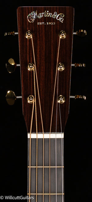 Martin D-18 Modern Deluxe (980)