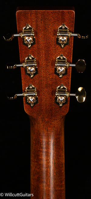 Martin D-18 Modern Deluxe (980)