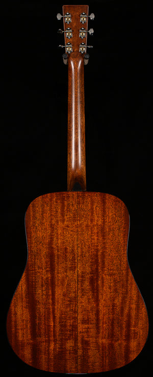 Martin D-18 (779)