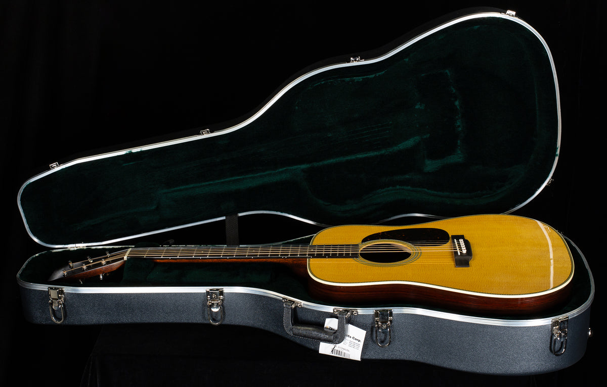 Martin HD-28 (240)