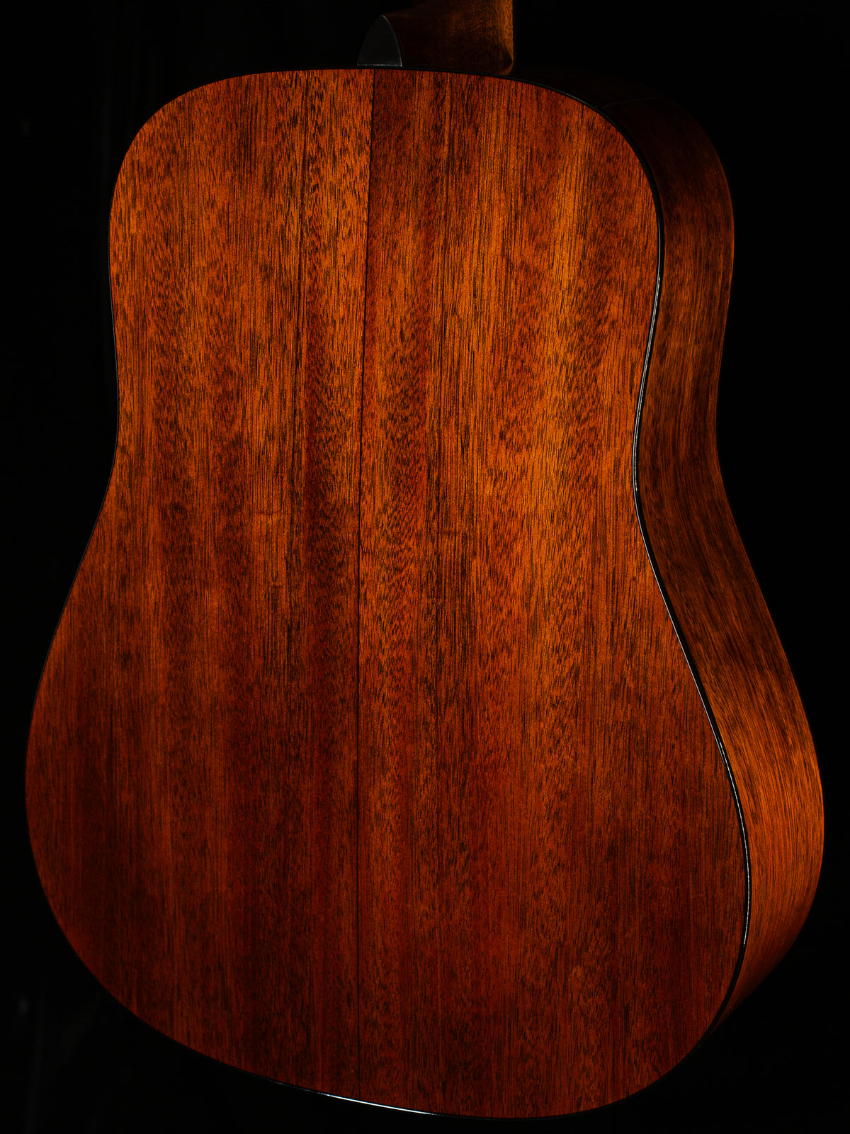 Martin D-18 (827)