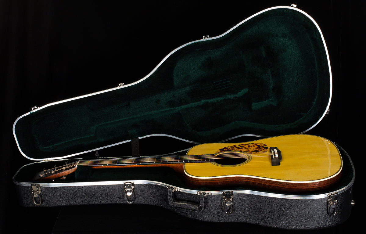 Martin Custom Shop 28 Style Dreadnought Willcutt Exclusive Large Soundhole Adirondack (257)