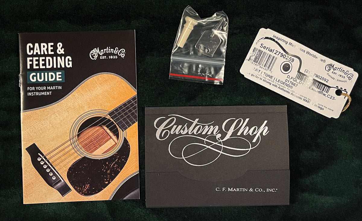 Martin Custom Shop 28 Style Dreadnought Willcutt Exclusive Large Soundhole Adirondack (259)