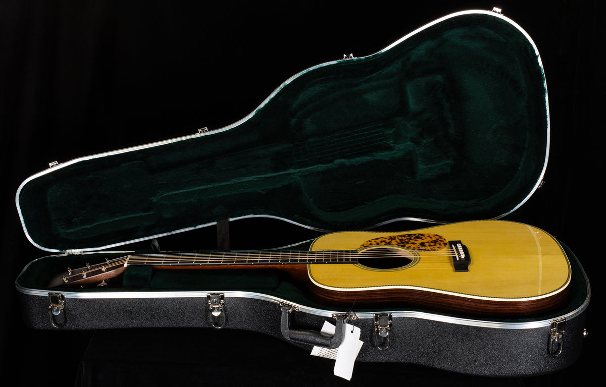 Martin Custom Shop 28 Style Dreadnought Willcutt Exclusive Large Soundhole Adirondack (260)