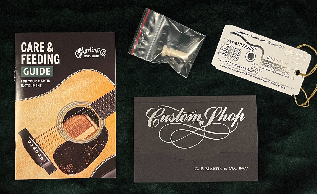 Martin Custom Shop 28 Style Dreadnought Willcutt Exclusive Large Soundhole Adirondack (807)