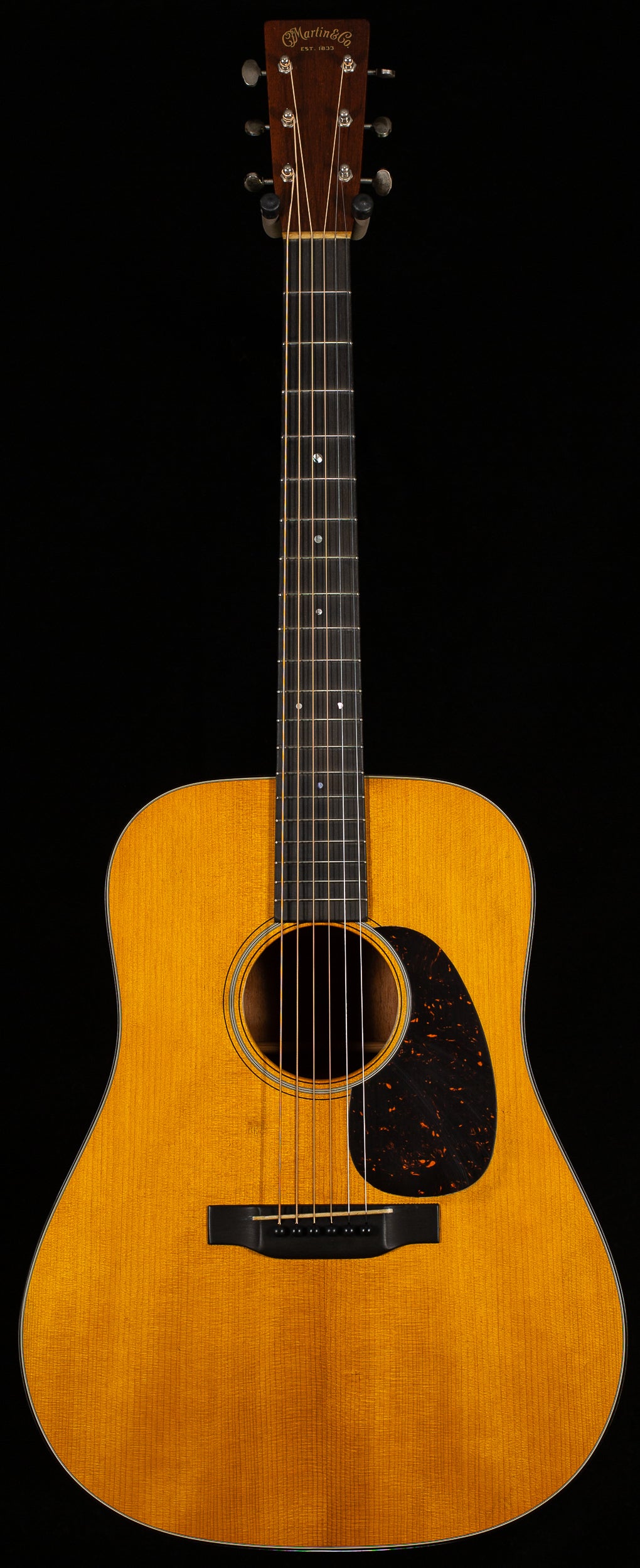 Martin D-18 Authentic 1937 VTS Aged (330)