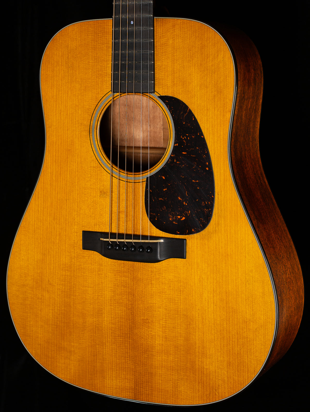 Martin D-18 Authentic 1937 VTS Aged (330)