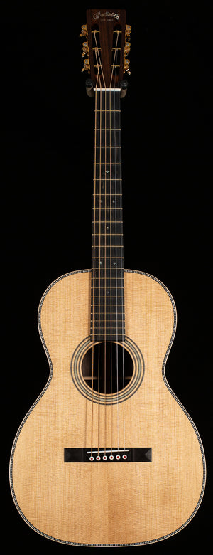 Martin 012-28 Modern Deluxe (492)