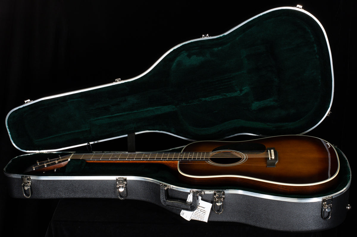 Martin D-28 Ambertone 2024 Spec (539)